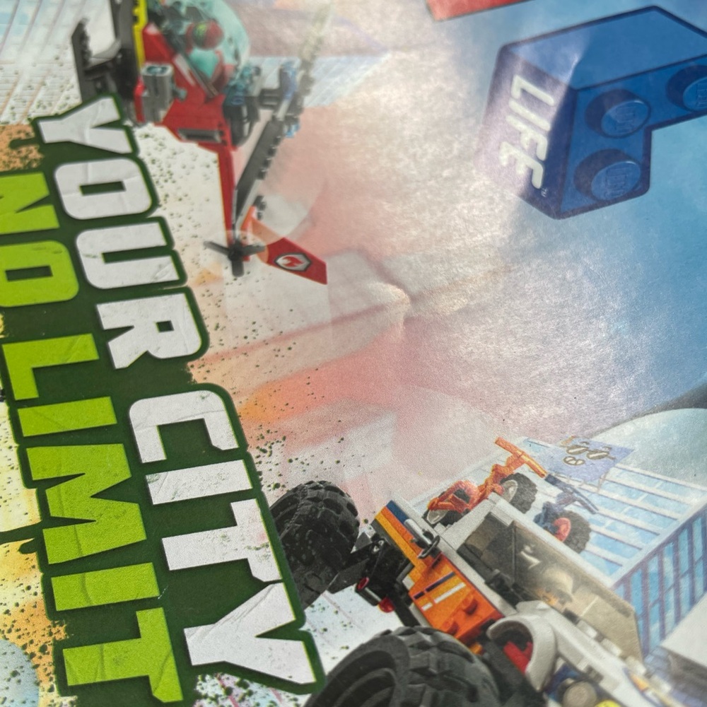 Lego Life Magazine Your City Your Limits March 2023 - Picture 5 of 7